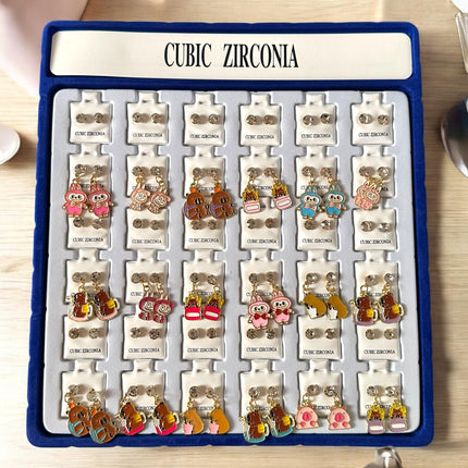 36 Aretes Colgantes Labubus/Capibaras "Zirconia" $5.5 c/u