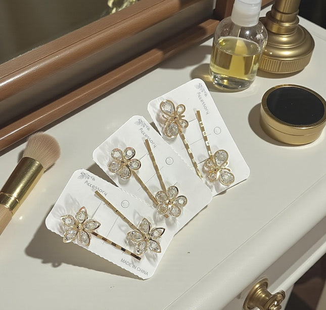 12 Pares de Pasadores Dorados con Pedrería $8.6 c/u