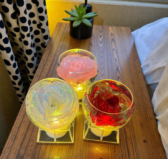 12 Rosa Eterna con Base y Luz Chica $27 c/u