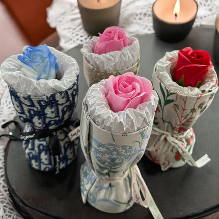 3 Rosa de Regalo Envuelta "San Valentin" $49 c/u