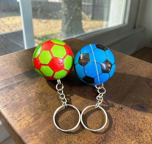 12 Llaveros Balón de Futbol Colores $5.5 c/u