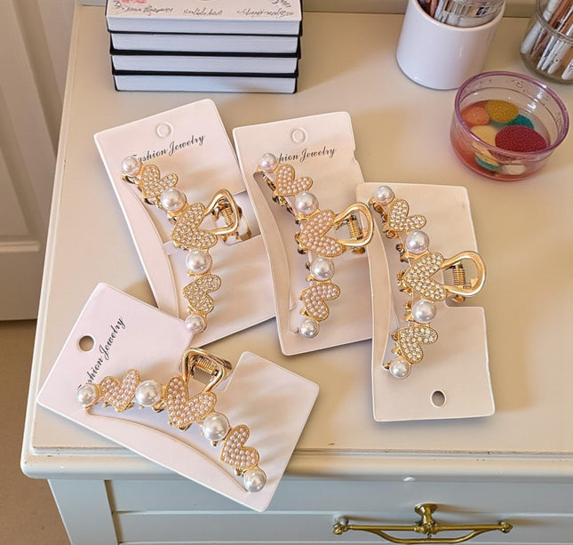 12 Pinzas Doradas Corazones con Perlas $18 c/u