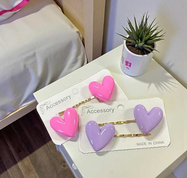 12 Pares de Pasadores Dorados Corazon Colores $5 c/u