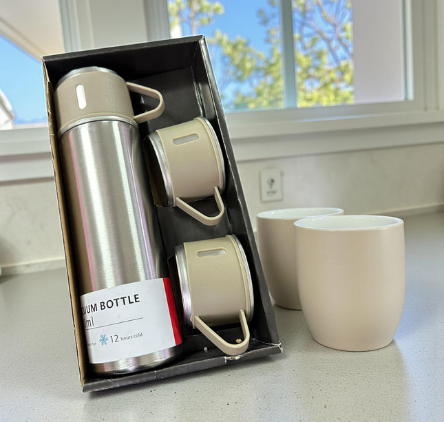 Termo con 3 tazas color en bolsa de regalo