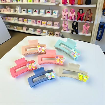 12 Pinzas Matte Mariposa  $7.7 c/u