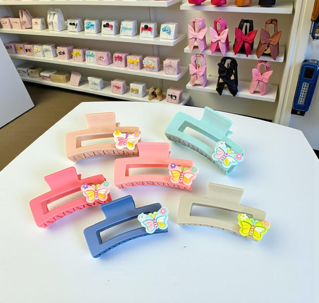 12 Pinzas Matte Mariposa  $7.7 c/u