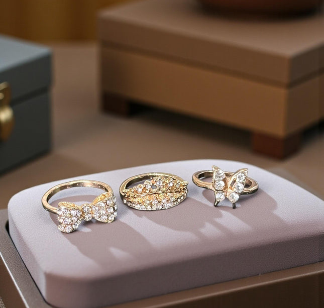 12 Anillos Dorados Figuras con Pedreria $5.7 c/u