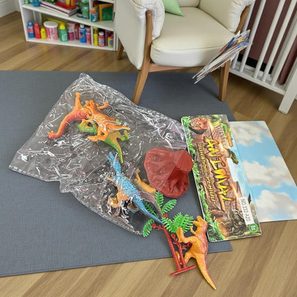 3 Sets de Dinosaurios de Juguetes $18 c/u