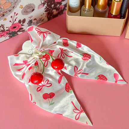 12 Moños con Cerezas Decorados $9.5 c/u