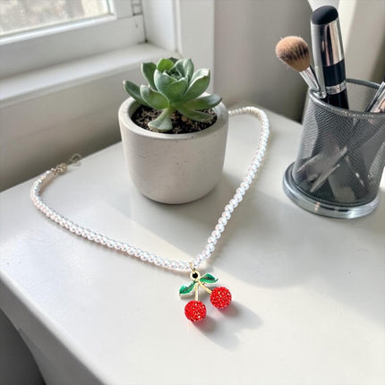 12 Collares Cereza y Perlas Hermosas $14.5 c/u