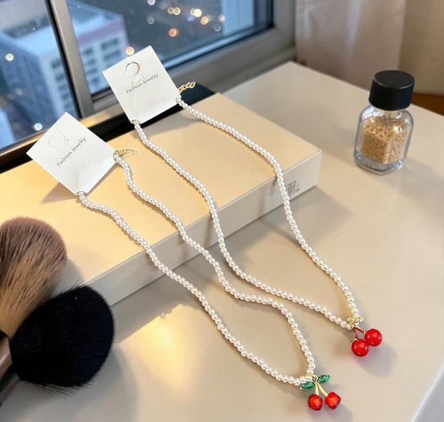 12 Collares Cereza y Perlas Hermosas $14.5 c/u