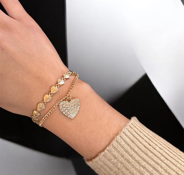 12 Pulseras Doradas con Dije $5.6 c/u