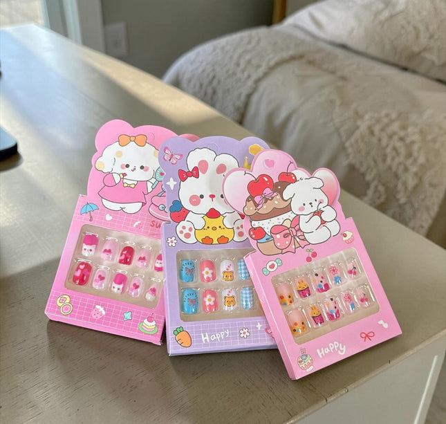 12 Sets de Uñas Infantiles $8 c/u