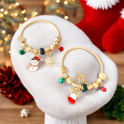 12 Pulseras tipo pandora Dije Navideño Doradas $13.9 c/u