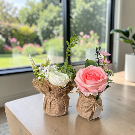 2 Rosa con Flores en Organza $41.9 c/u