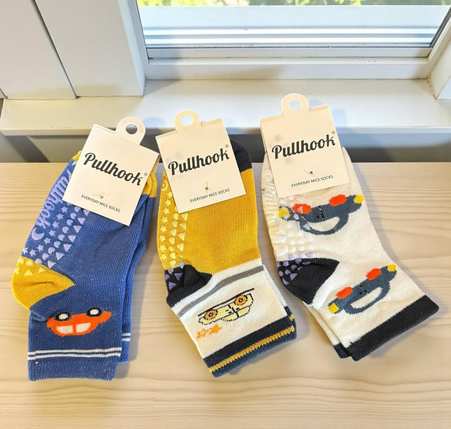 12 Calcetines Infantiles Niño/Niña con Antiderrapante $10.8 c/u