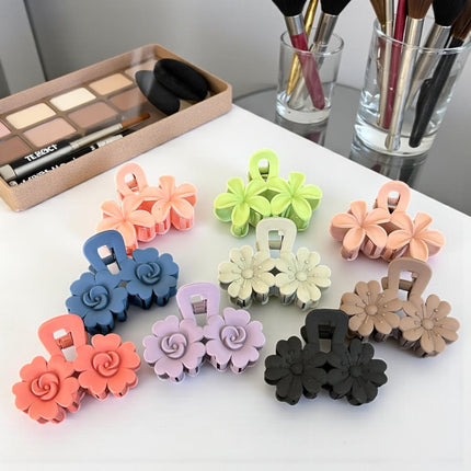 12 Pinzas Matte Flores Dobles  $6.9 c/u