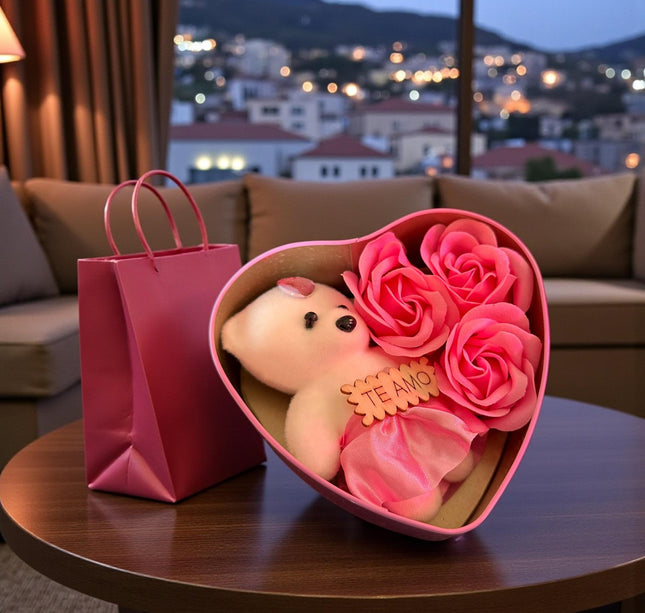 Caja Corazón Metalica con Osito y 3 Rosas de Jabón