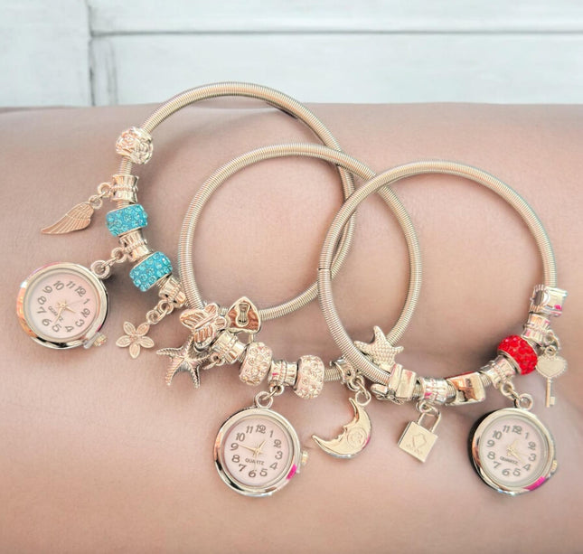 12 Pulseras Con Reloj y Dijes  Tipo Pandora  $39 c/u