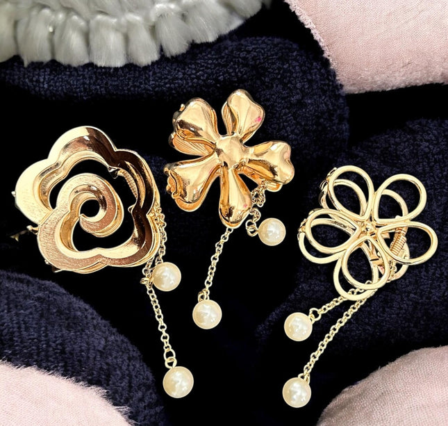 12 Pinzas Flores Metalicas Diferentes con Perlitas $18 c/u