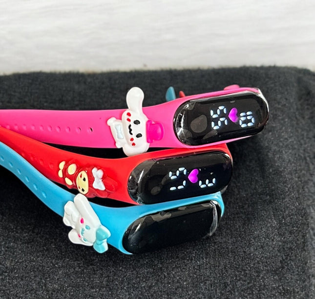 10 Relojs digital Sanrio pulseras $13.9 c/u