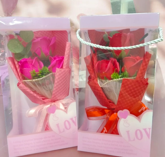 3 Caja de Ramo de Rosas San Valentín $99 c/u