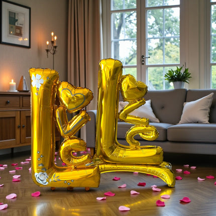 Globo "Love" Letras Doradas