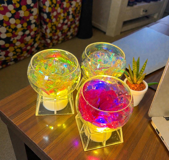 12 Rosa Eterna con Base y Luz Chica $27 c/u