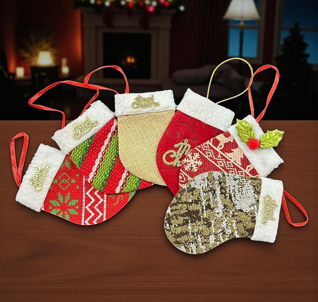 12 Botitas Navideñas Colgante 10cm * 7cm para decorar $5.9 c/u