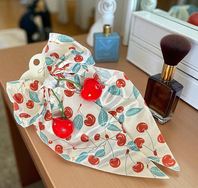 12 Moños con Cerezas Decorados $9.5 c/u