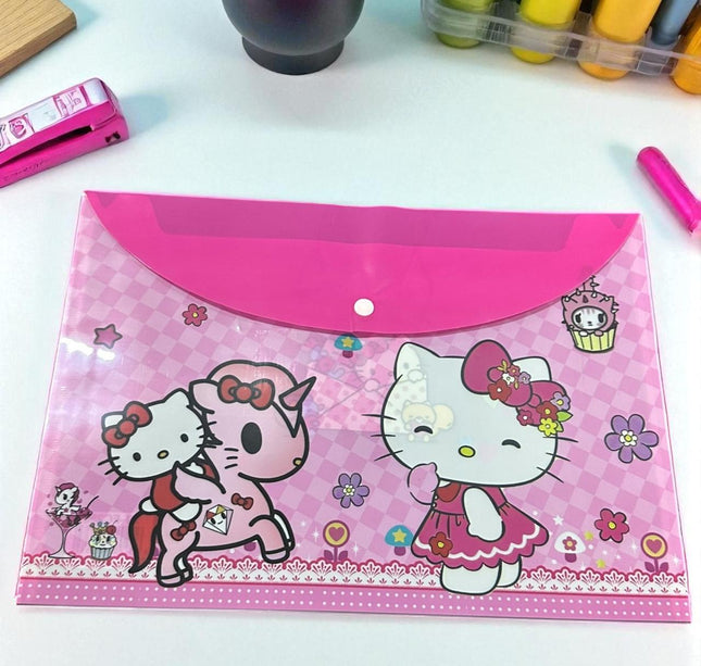 12 Folders Sanrio/Spiderman con Boton $6 c/u