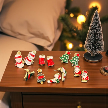 12 Pares de Aretes Navideños $6.75 C/U