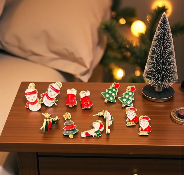 12 Pares de Aretes Navideños $6.75 C/U