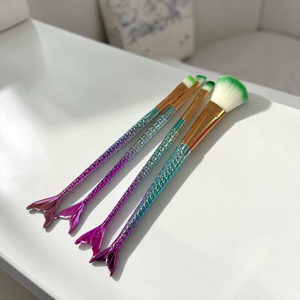 12 Sets de 4 Brochas Sirena $13.5 c/u