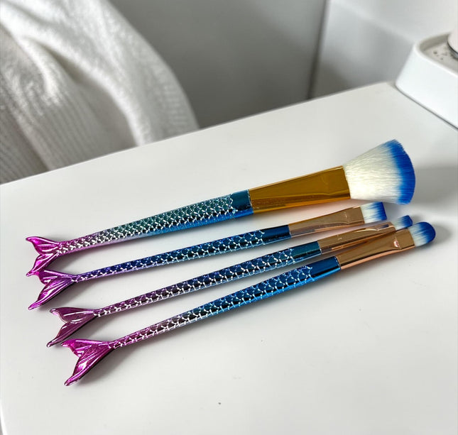 12 Sets de 4 Brochas Sirena $13.5 c/u
