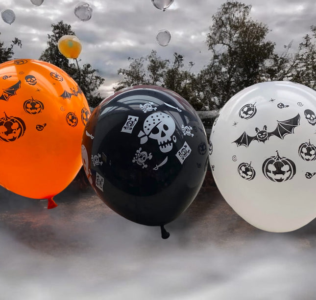 12 PAQUETES DE GLOBOS HALLOWEEN $8 c/u