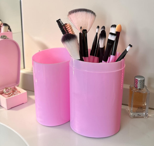 3 Sets de Brochas en Estuche de Plastico Colores $39.6 c/u