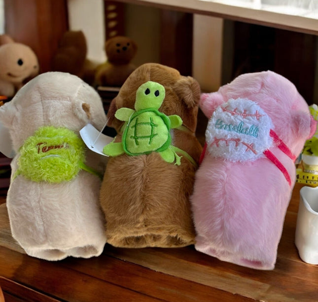 3 Peluche Capibara  Colores Abrazador con Mochila de Figuras $105 c/u