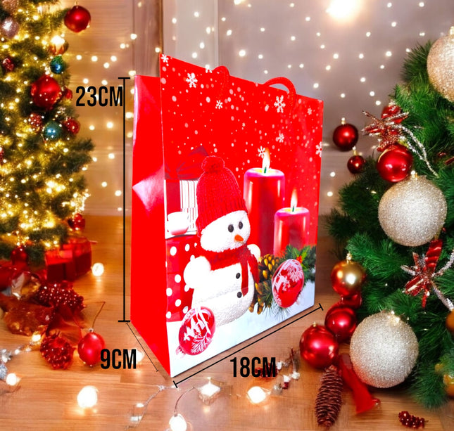 12 Bolsas de Regalo Navidad 18X23X9 cm  $6 c/u