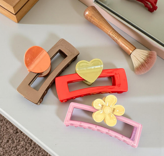 12 Pinzas Rectangulares Grandes Cristalinas con Figuras Colores $11.6 c/u