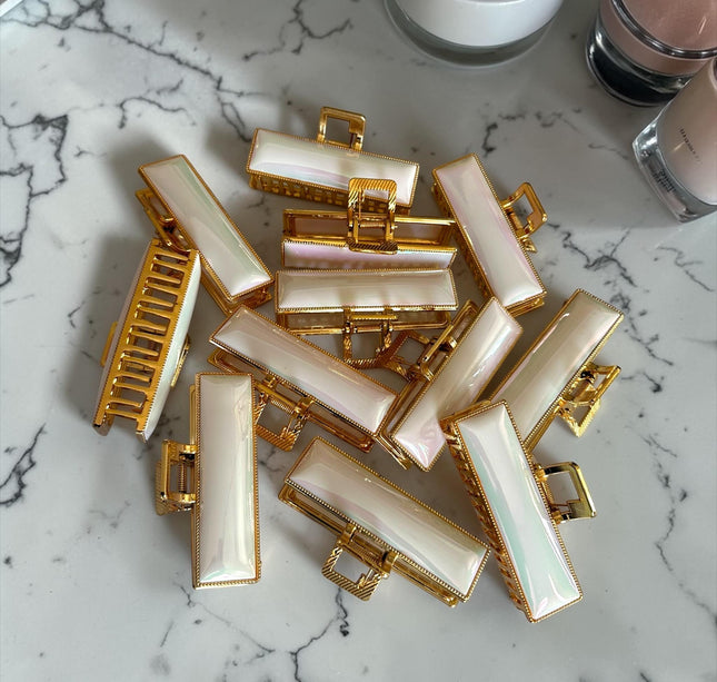 12 Pinzas Doradas Aperladas Diferentes Formas $11.9 c/u