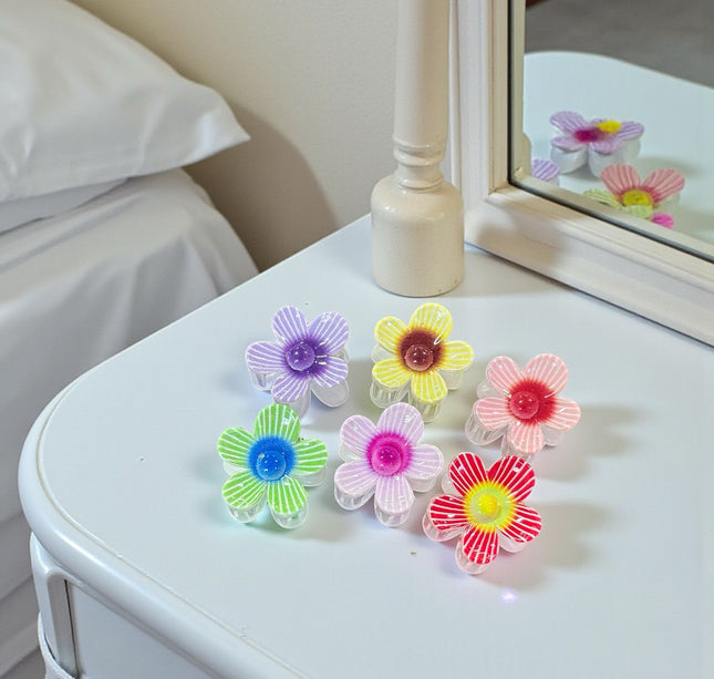 Exclusivo Tienda en linea 💥💎 12 Sets de 3 Pares de Mini Pnzas para el Cabello Flores Hermosas $13.33 c/u