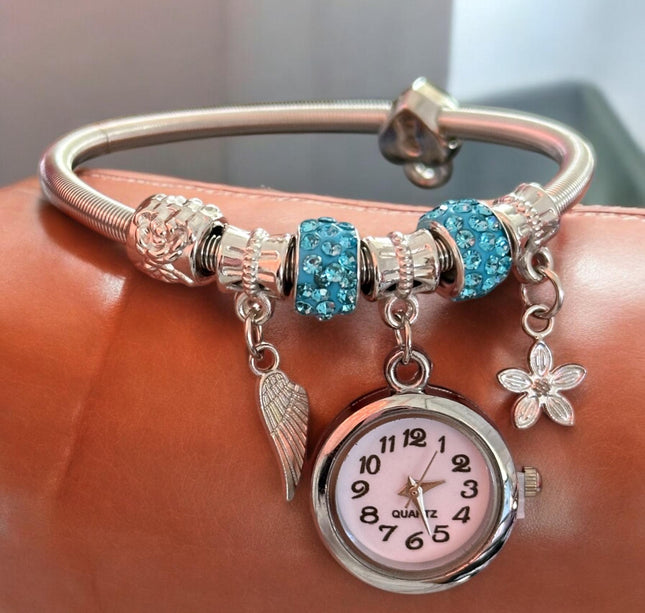 12 Pulseras Con Reloj y Dijes  Tipo Pandora  $39 c/u