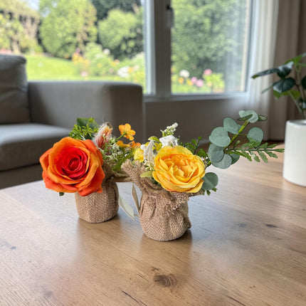 2 Rosa con Flores en Organza $41.9 c/u