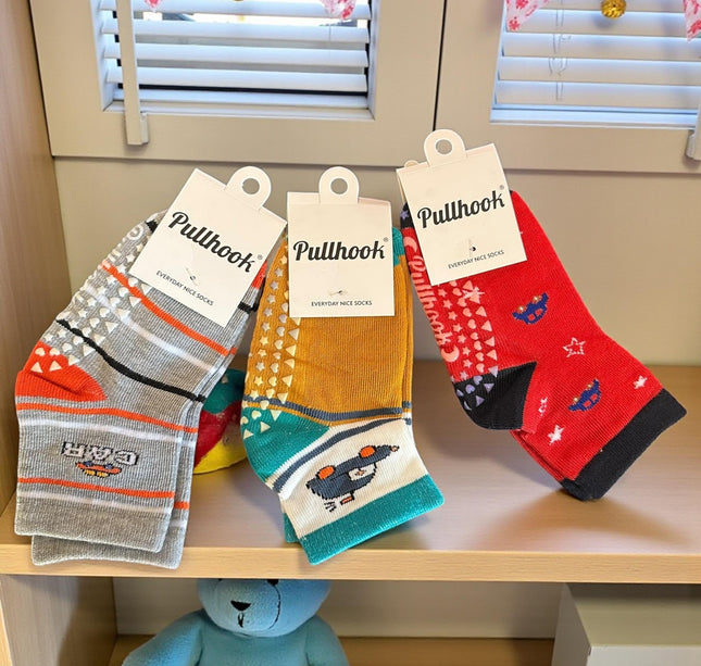 12 Calcetines Infantiles Niño/Niña con Antiderrapante $10.8 c/u