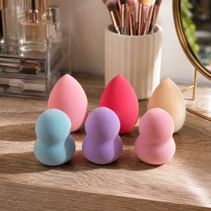 12 Esponjas para Maquillaje tipo Pera $5.5 c/u