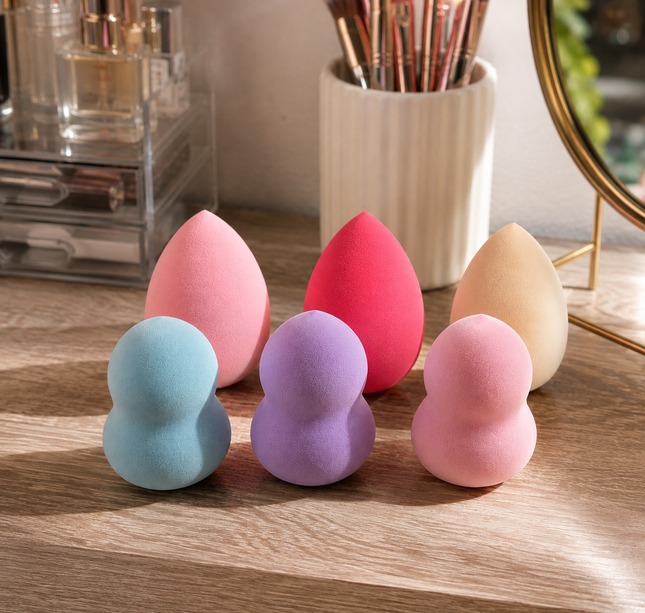 12 Esponjas para Maquillaje tipo Pera $5.5 c/u