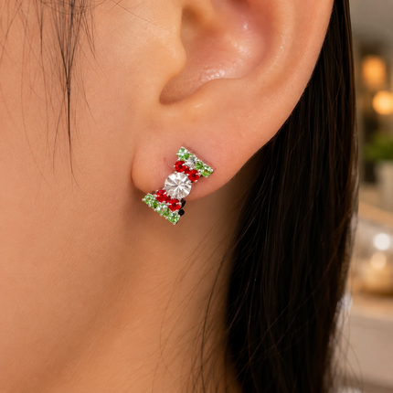 12 Pares de Aretes Tricolor Pedreria $5.9 c/u