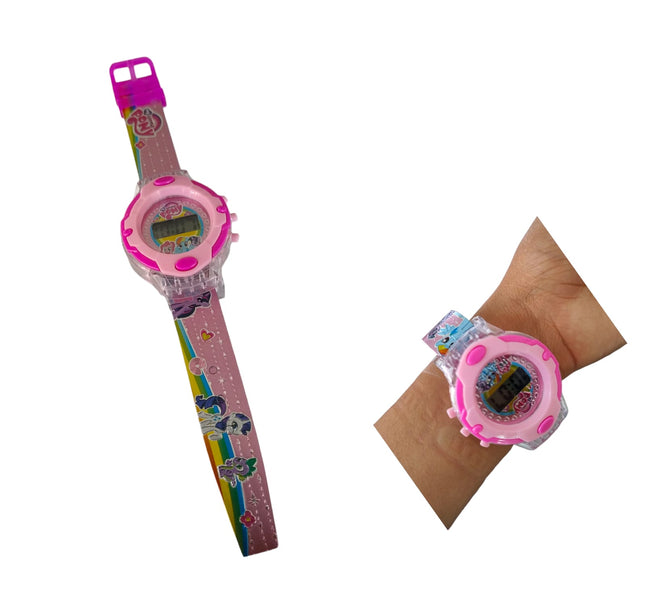 12 Relojes licencias caricaturas $26.52c/u