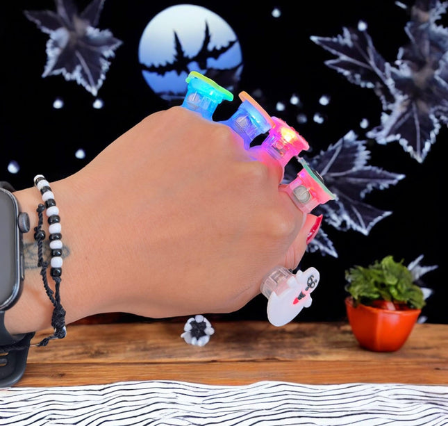 50 Anillos Halloween con figuras $2.52 c/u
